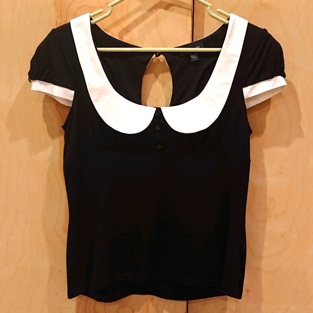 Black Top with Contrast White Collar - bebe
